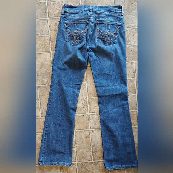 SIZE 5/6 X 32 WRANGLER 10MWZRS WRANGLER BOOTCUT JEANS - Picture 2 of 2